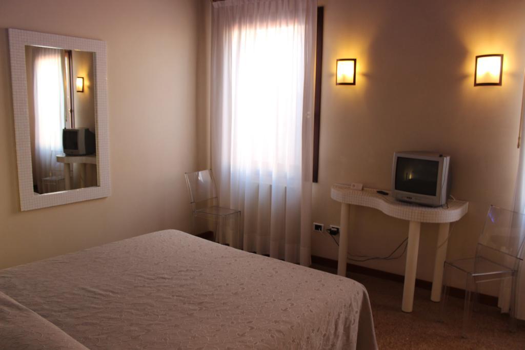 Bed and Breakfast Domus Orsoni à Venise Extérieur photo